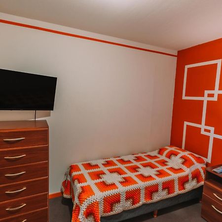 Habitaciones Mary 2 Camas Simples En Casa Compartida Ushuaia Dış mekan fotoğraf