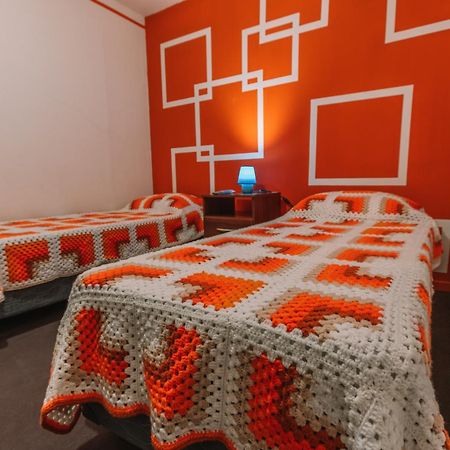 Habitaciones Mary 2 Camas Simples En Casa Compartida Ushuaia Dış mekan fotoğraf